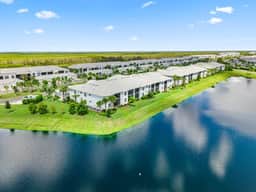 Heritage Landing Resort-Style Retreat - Image 4