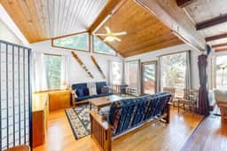Waterfront Cabin on Lake Pend Oreille with dock! - Image 3
