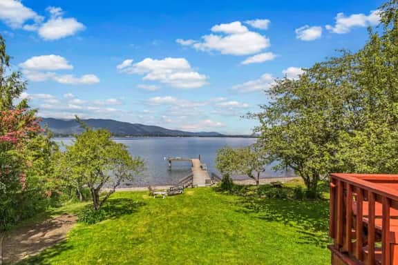 Waterfront Cabin on Lake Pend Oreille with dock! - Image 2