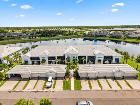 Heritage Landing Resort-Style Retreat - Image 1
